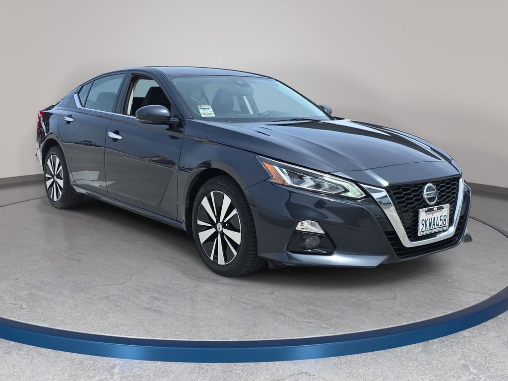Used 2020 Blue Nissan 2.5 SL image 4