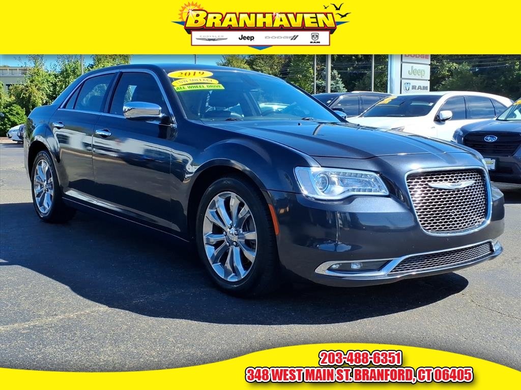2019 Chrysler 300