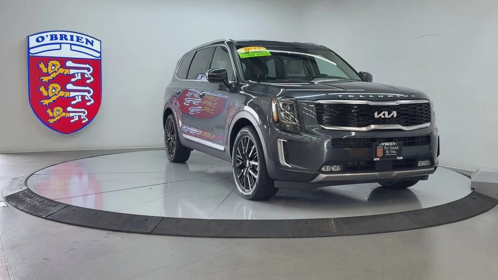 Used 2022 Grey Kia SX image 2