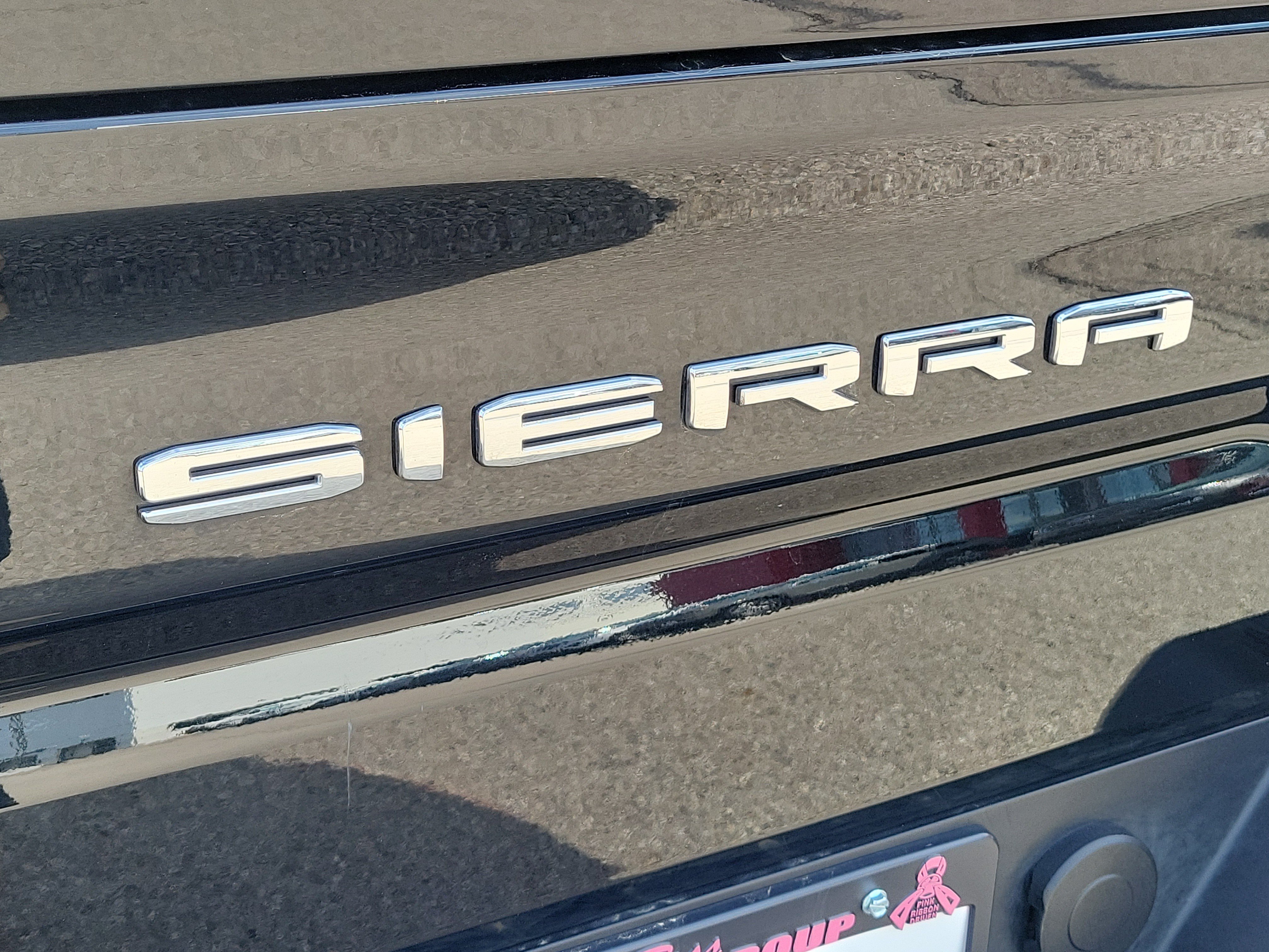 Certified Used 2026 Onyx Black GMC SLT image 8