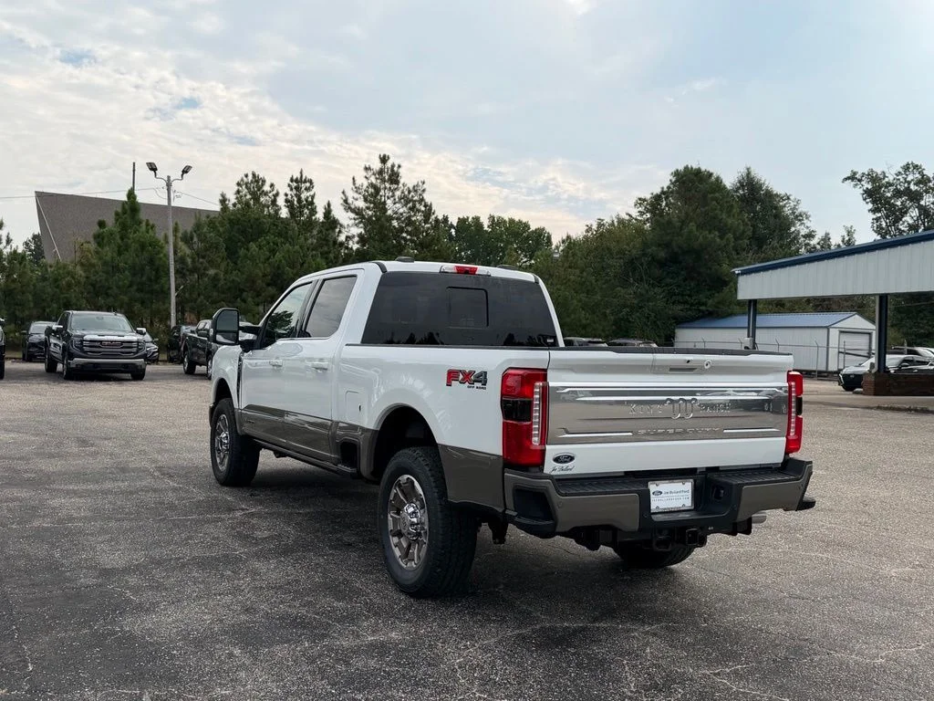 New 2026 Star White Metallic Tri-Coat Ford F-250® King Ranch® image 24