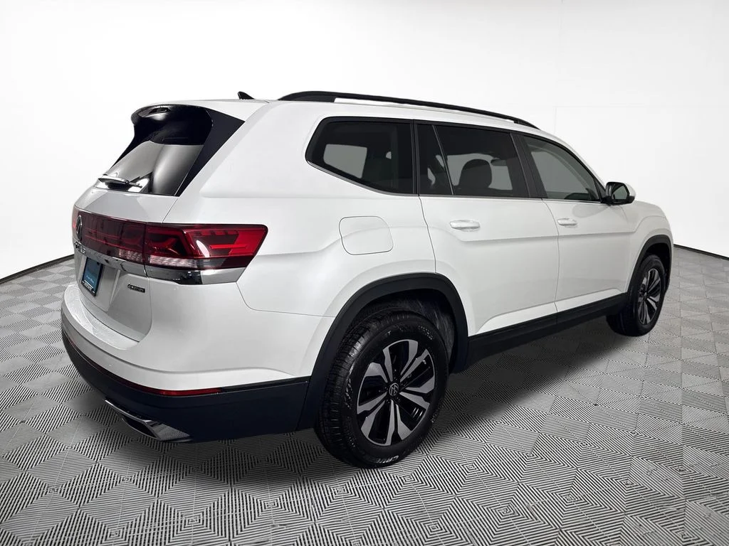 New 2026 White Pearl Volkswagen 2.0T SE image 9
