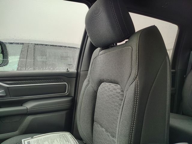New 2026 Granite Crystal Metallic Clear-Coat Exterior Paint RAM Big Horn/Lone Star image 25
