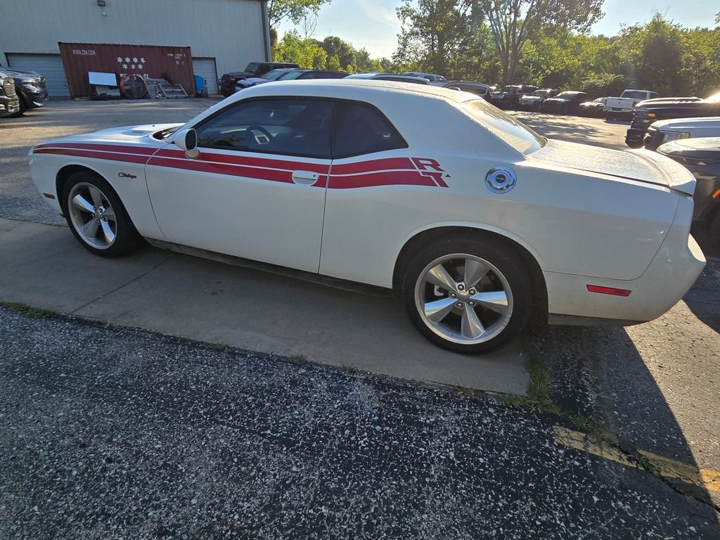 Used 2014 White Dodge R/T image 4