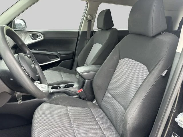 Used 2022 Black Kia LX image 17