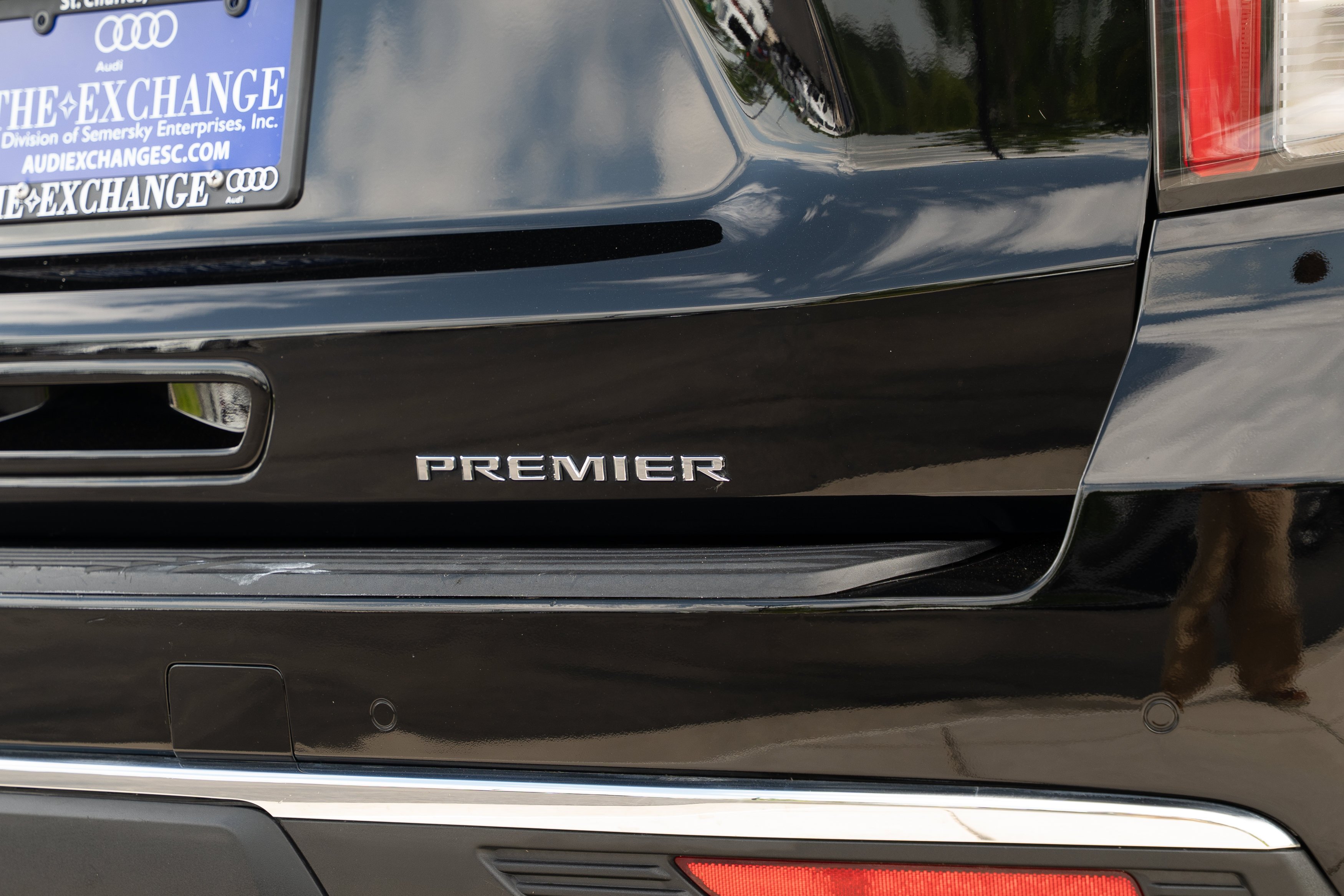 Used 2021 Black Chevrolet Premier image 29