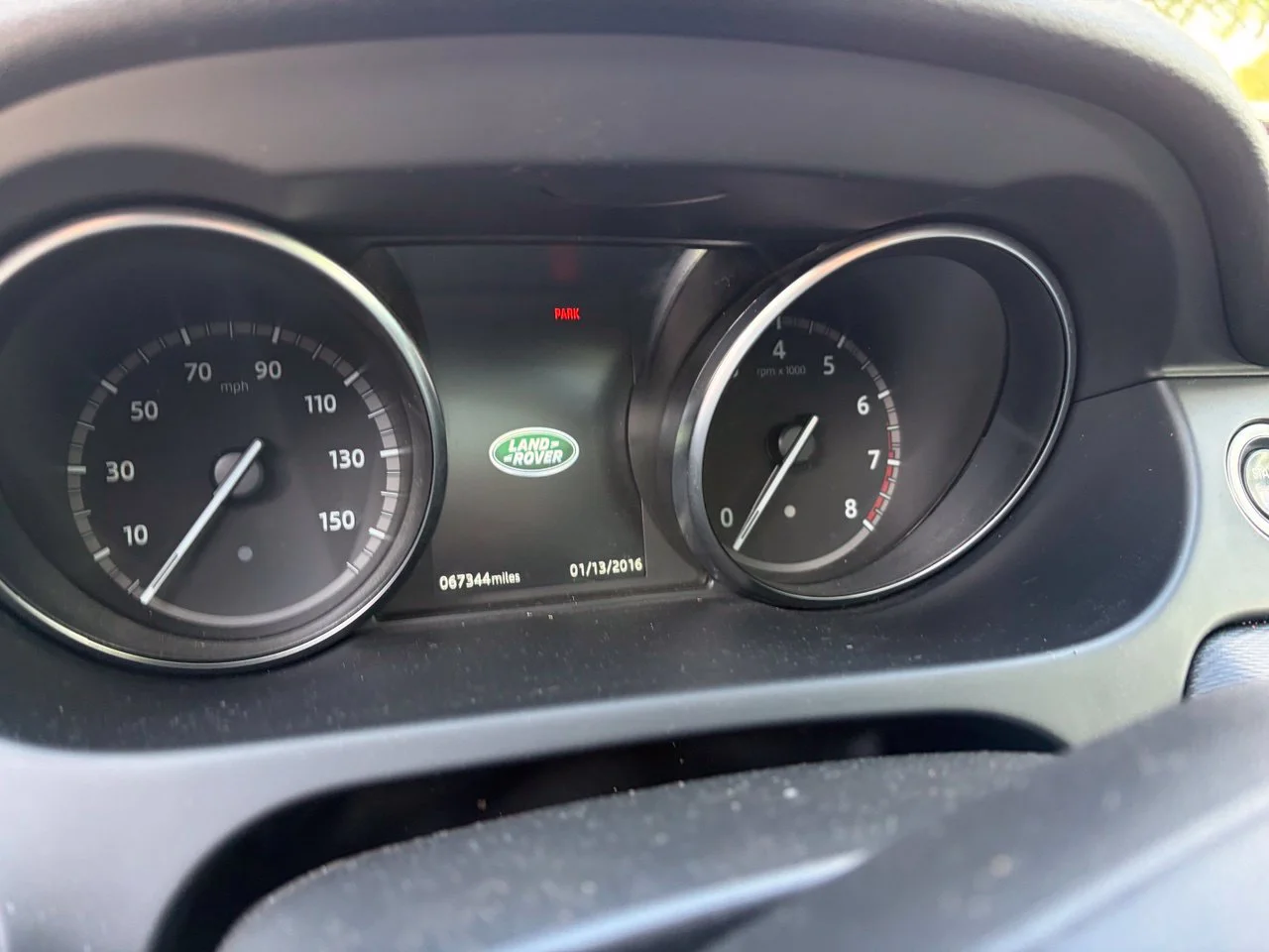 Used 2018 Fuji White Land Rover HSE image 8