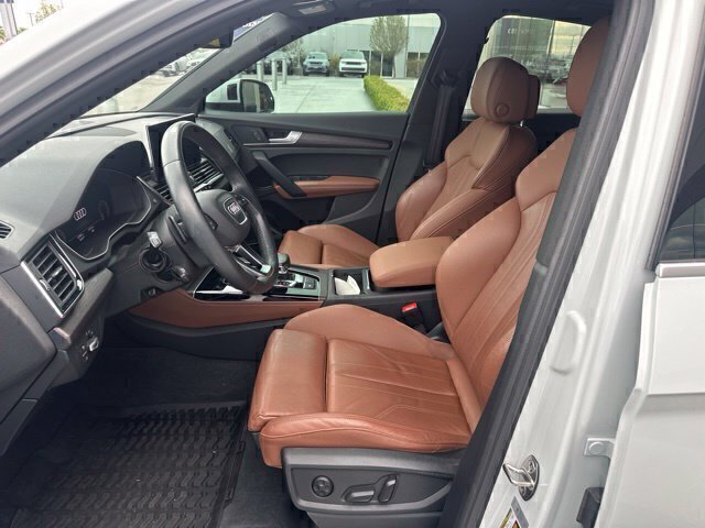 Used 2022 White Audi  image 9
