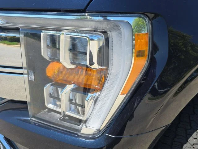 Used 2021 Blue Ford Lariat image 32