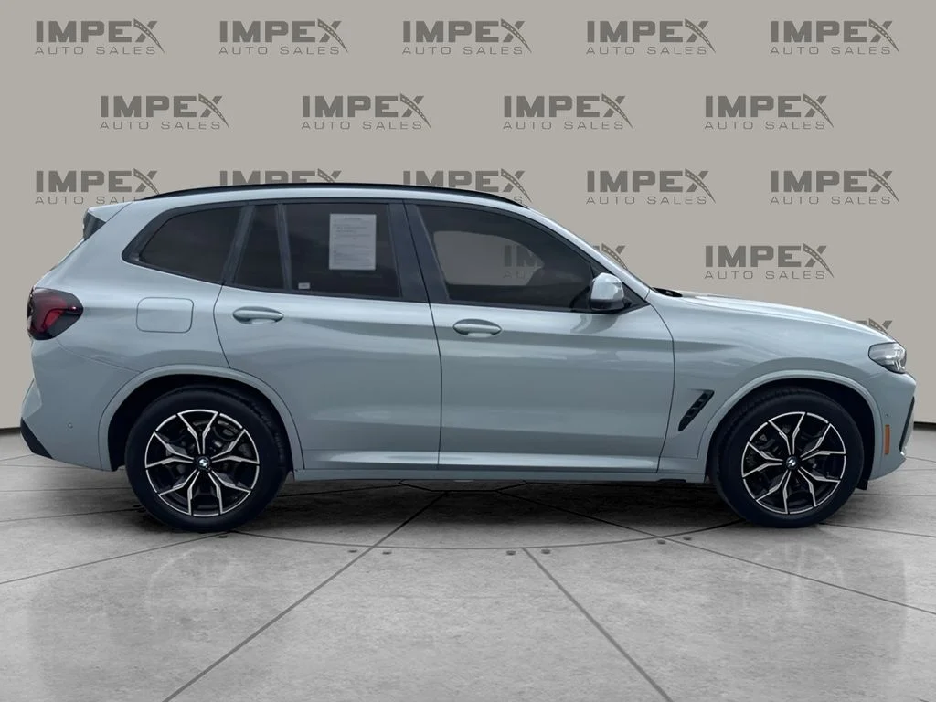 Used 2024 Gray BMW sDrive30i image 6