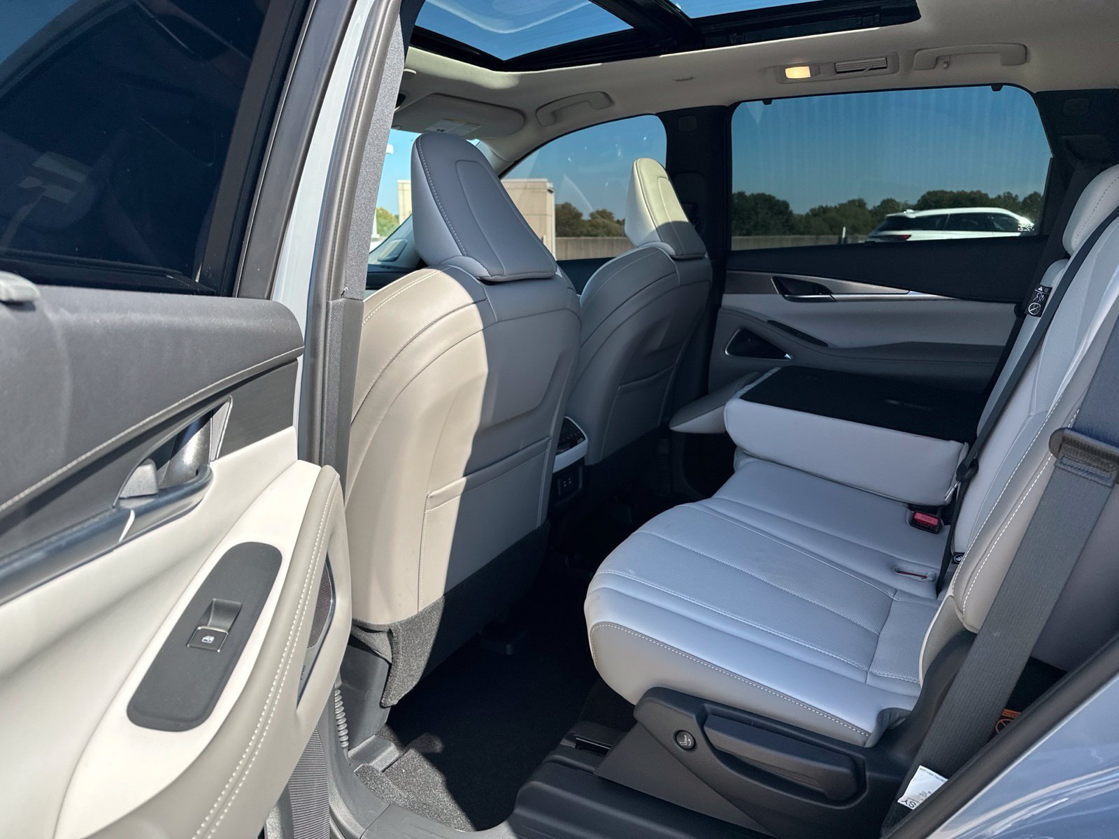 Certified Used 2026 Gray INFINITI LUXE image 18