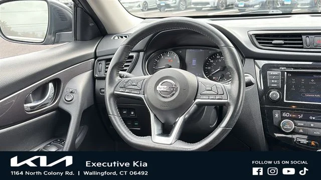 Used 2019 Gray Nissan SV image 24