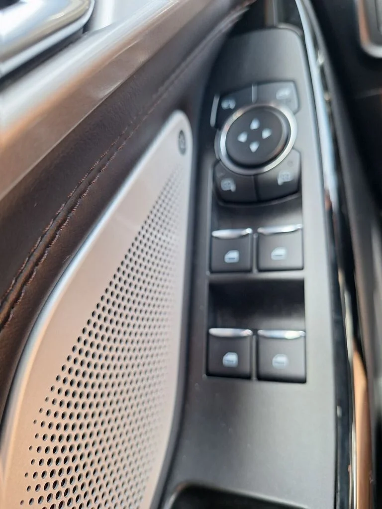 Used 2022 Blue Ford Platinum image 21
