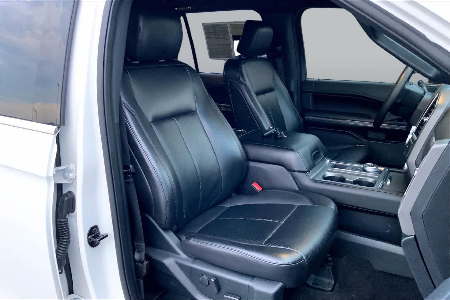 Used 2020 Star White Metallic Tri-Coat Ford XLT image 9