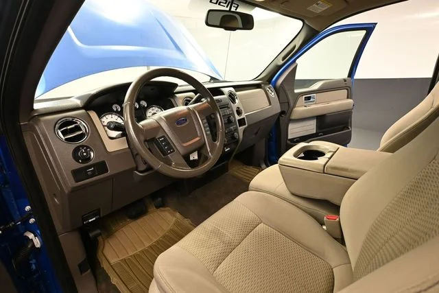 Used 2010  Ford XLT image 16