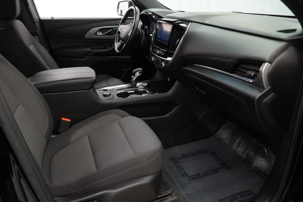Certified Used 2022 MOSAIC BLACK METALLIC Chevrolet LT Cloth image 48