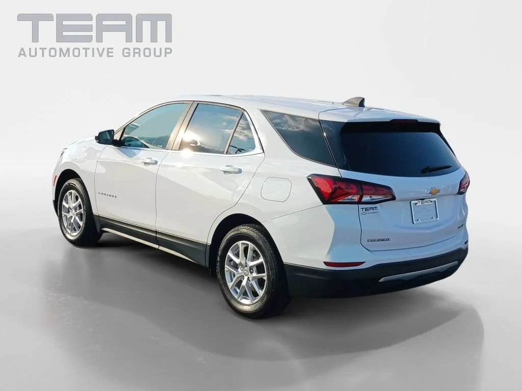 Used 2024 Summit White Chevrolet LT image 5