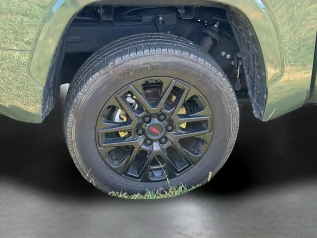 Used 2023 Green Toyota SR5 image 13