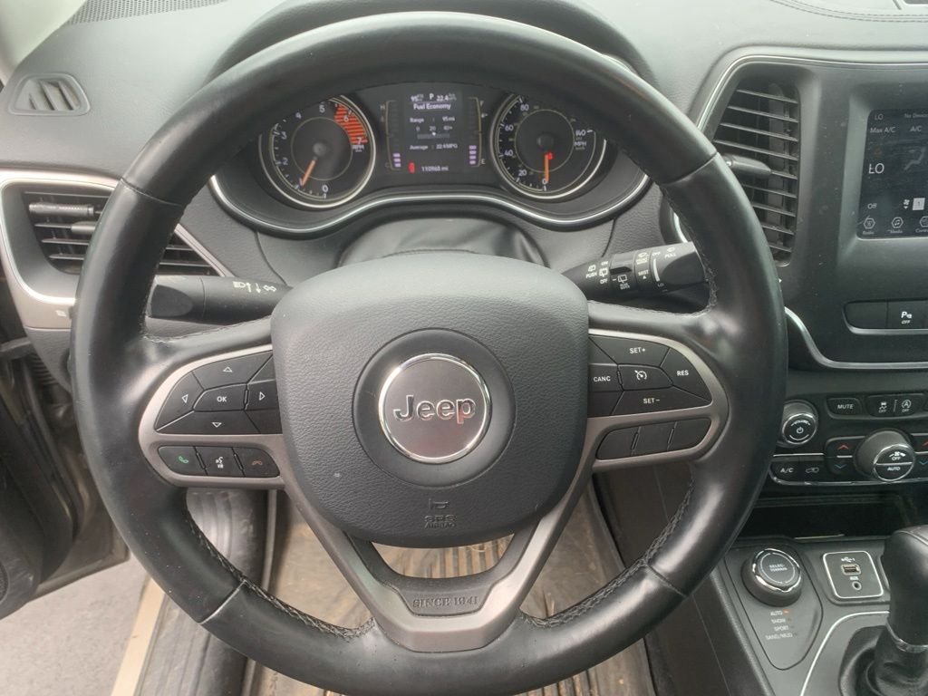 Used 2020 Light Brownstone Pearlcoat Jeep Latitude Plus image 14