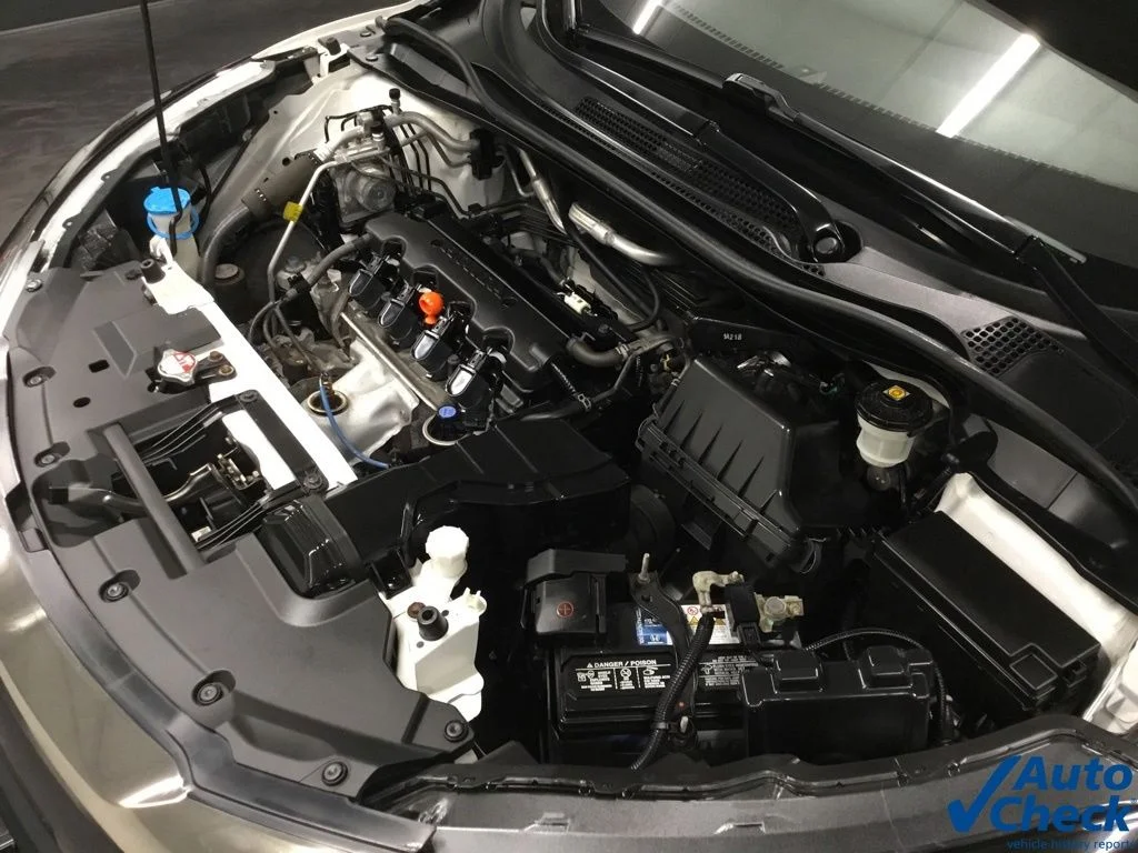 Used 2021 White Honda EX-L image 40
