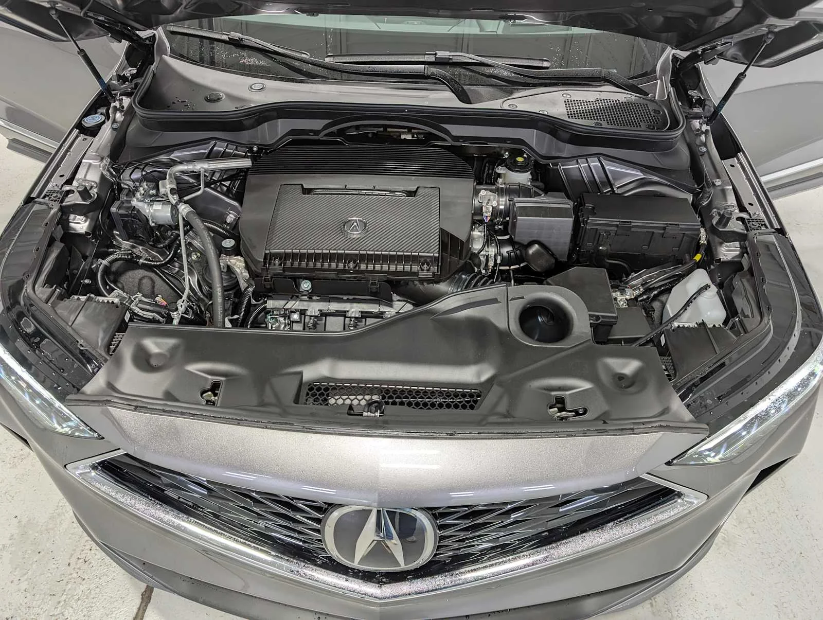 New 2026 Liquid Carbon Metallic Acura w/Advance Package image 12