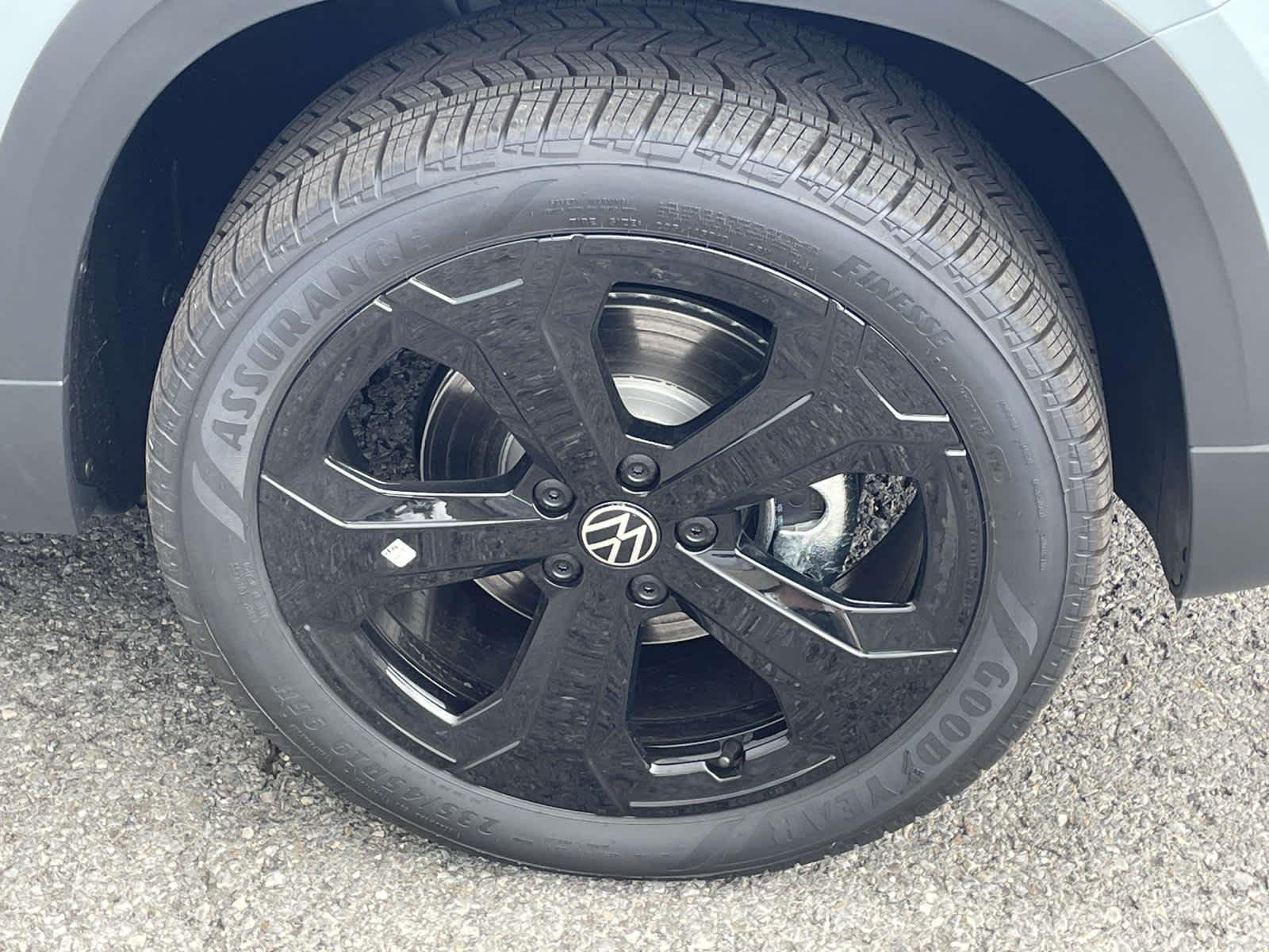 New 2027 9728/ Volkswagen SEL image 15
