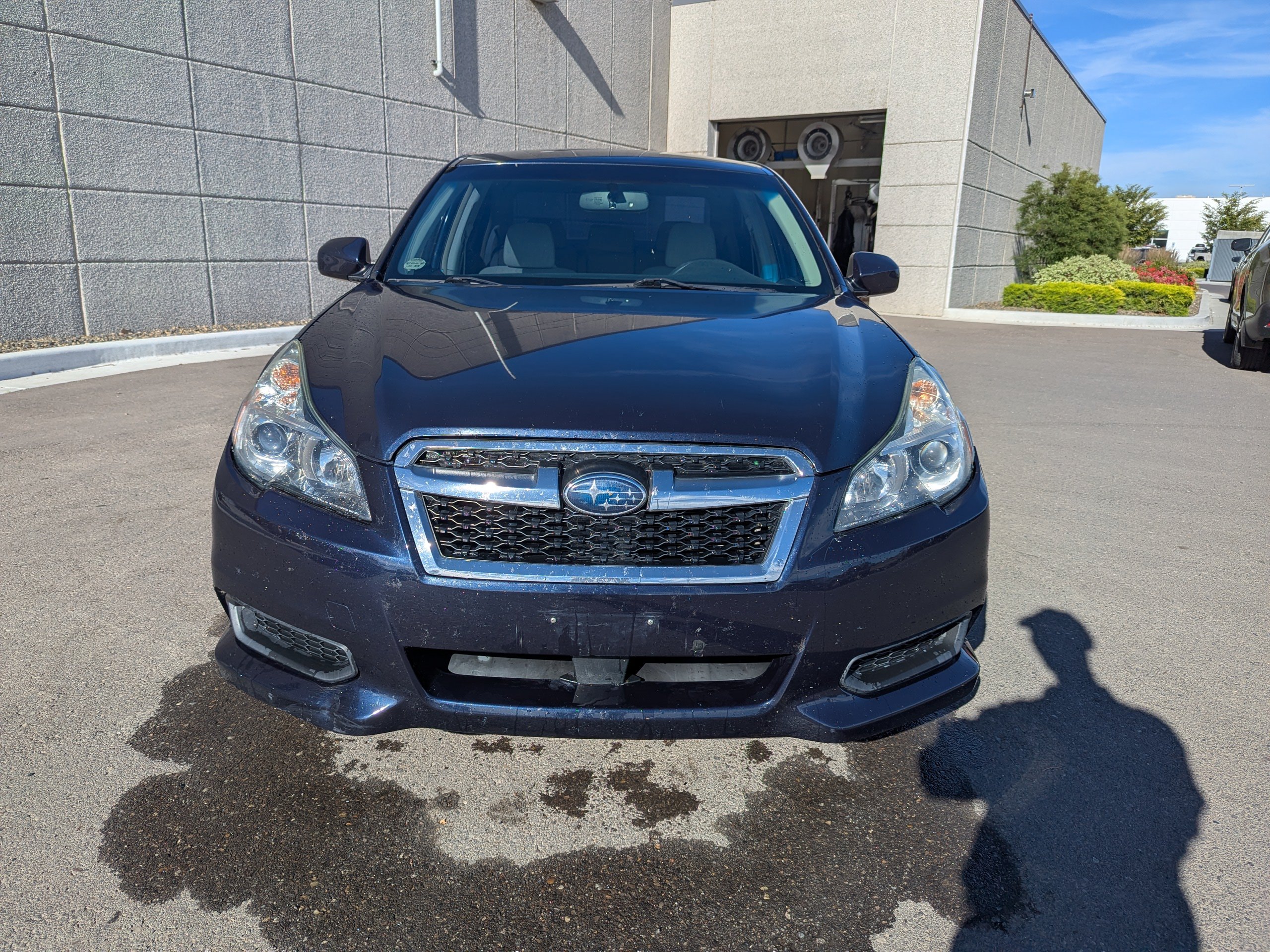 Used 2014 Deep Indigo Pearl Subaru 2.5i Premium image 2