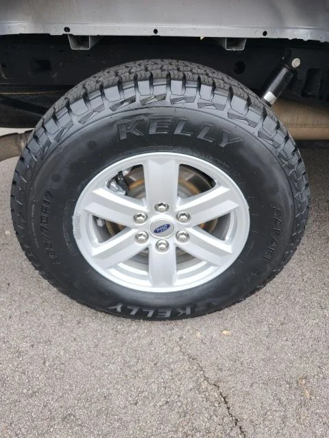 Used 2023 Silver Metallic Ford XLT image 22