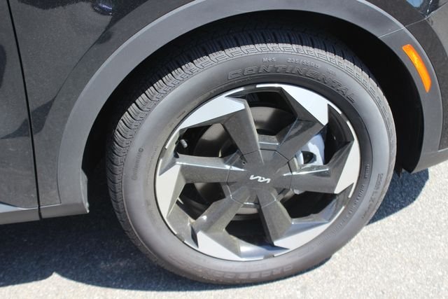 Used 2026 Black Kia EX image 37