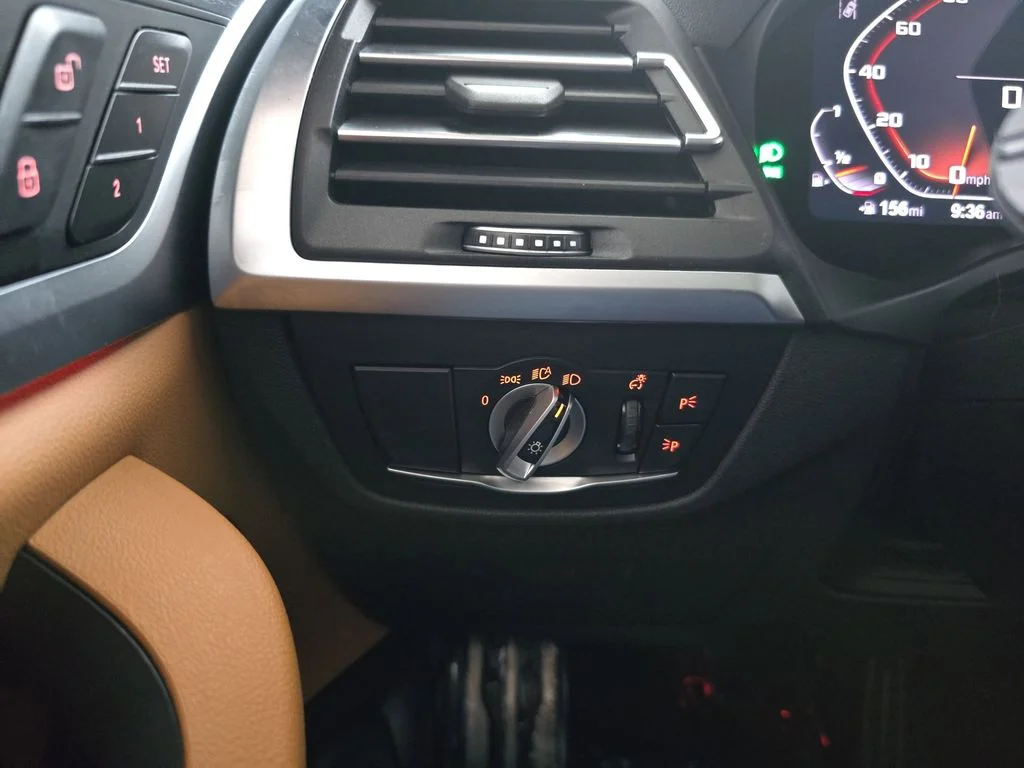 Used 2023 Alpine White BMW M40i image 24