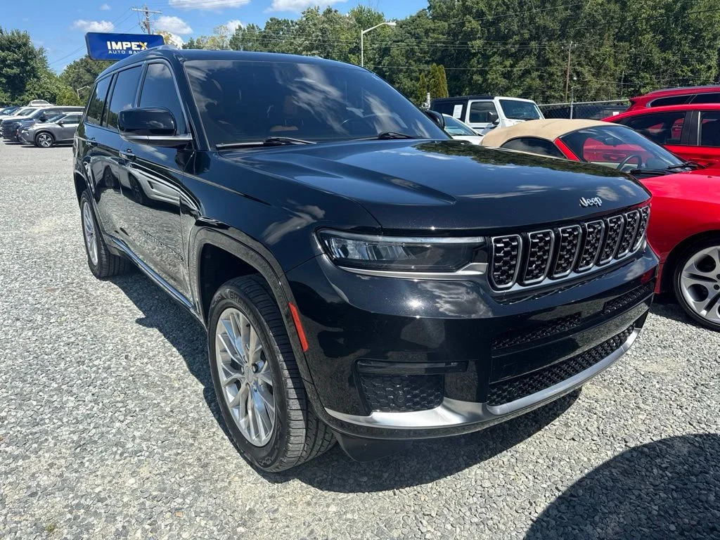Used 2021 Black Jeep Summit image 2