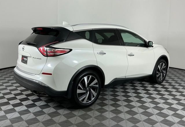 Used 2018 White Nissan Platinum image 7