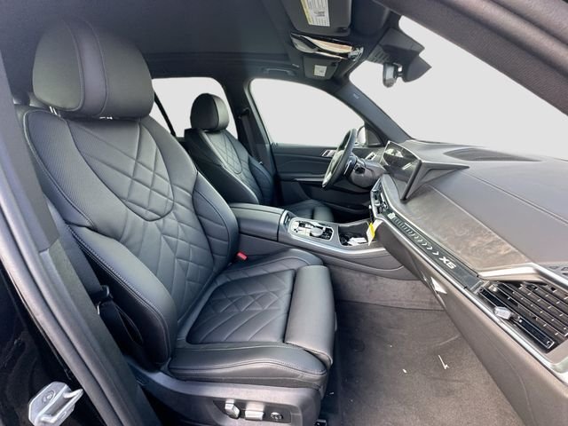 New 2026 Black BMW xDrive50e image 23