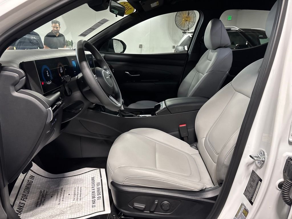 2025 Hyundai Santa Cruz SEL - Photo 11