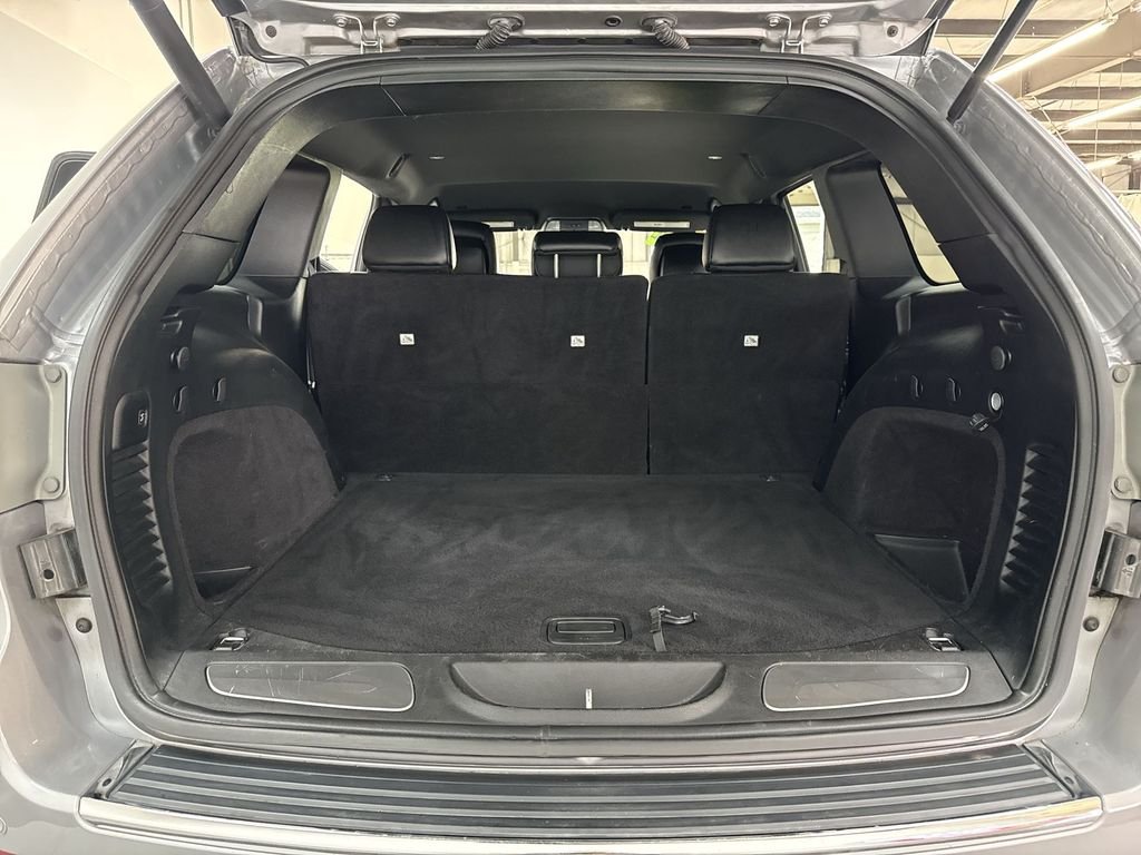 Used 2018 Billet Silver Metallic Jeep Limited image 35