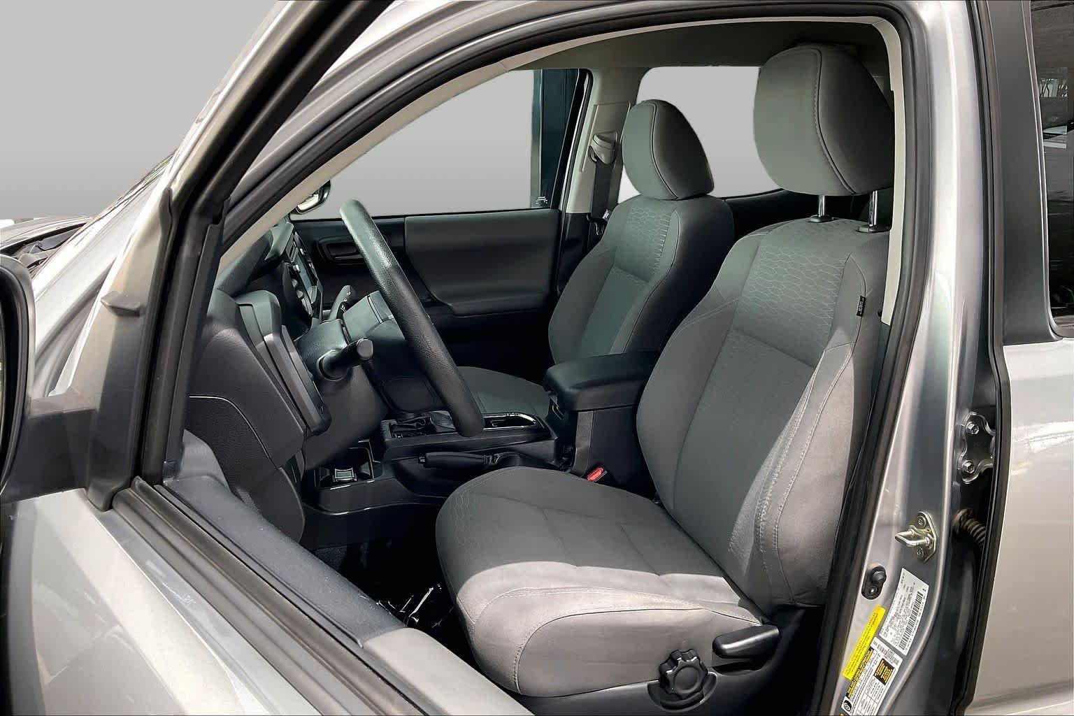 Used 2018 Silver Sky Metallic Toyota SR image 8