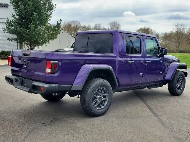 New 2026 Reign Exterior Paint Jeep Sport S image 3