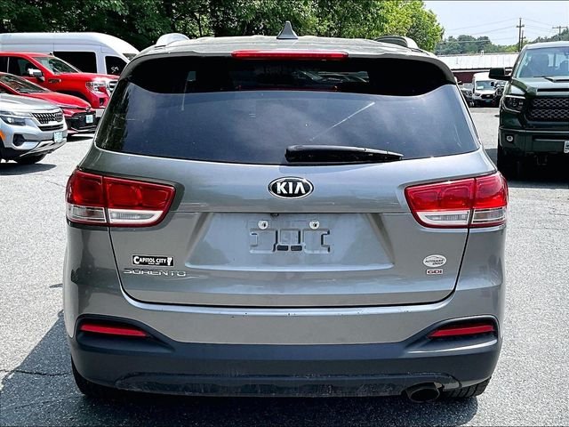 Used 2018 Silver Kia LX image 5