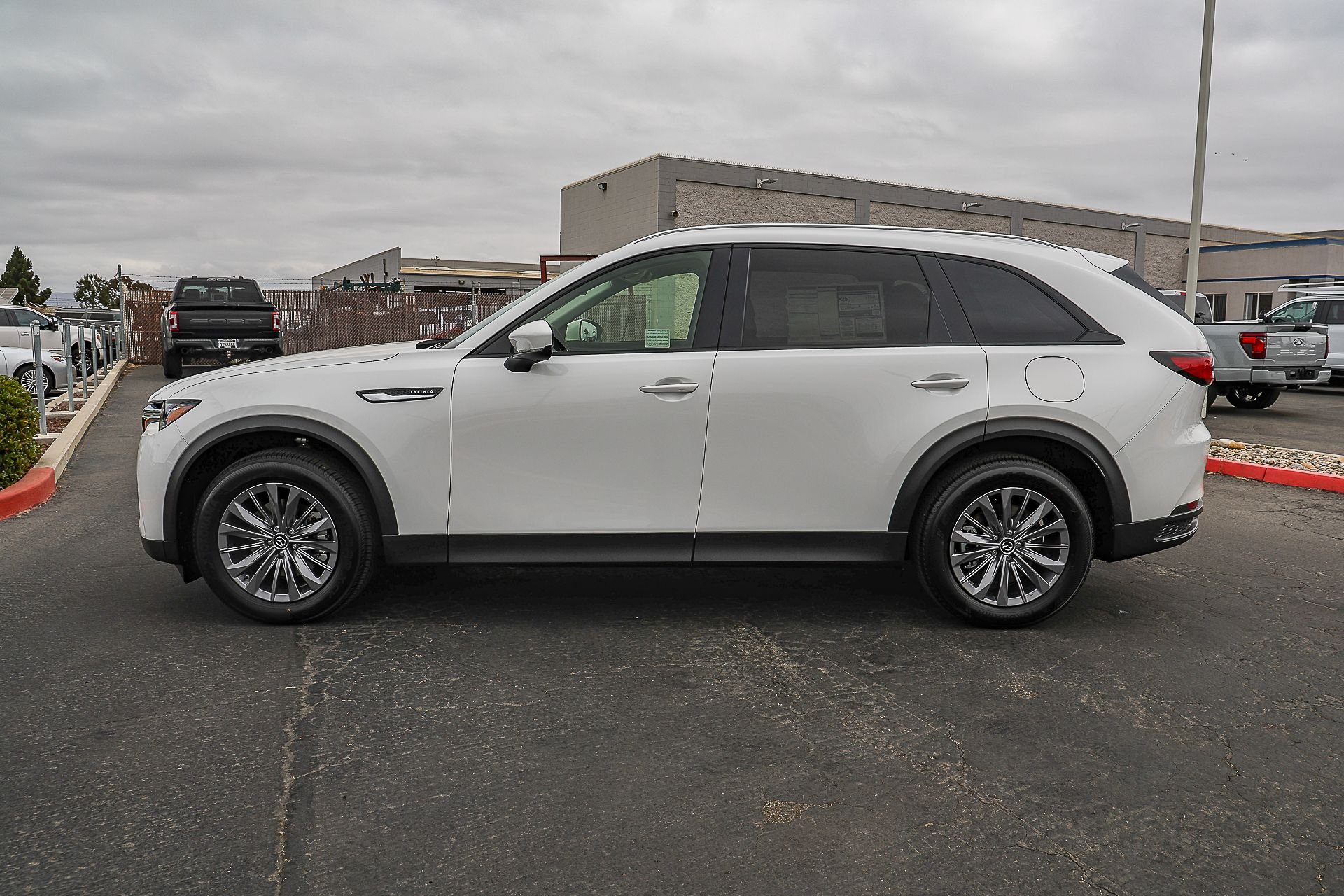 New 2026 Rhodium White Premium Mazda 3.3 Turbo Select AWD image 7