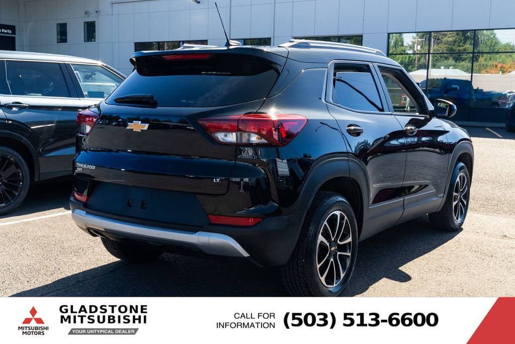 Used 2025 Black Metallic Chevrolet LT image 7
