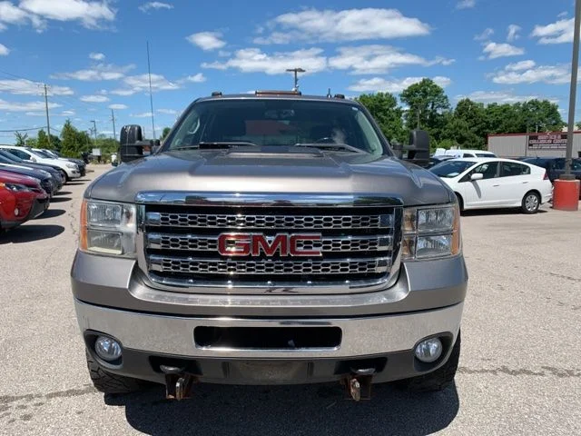 Used 2013 Gray GMC SLE image 2