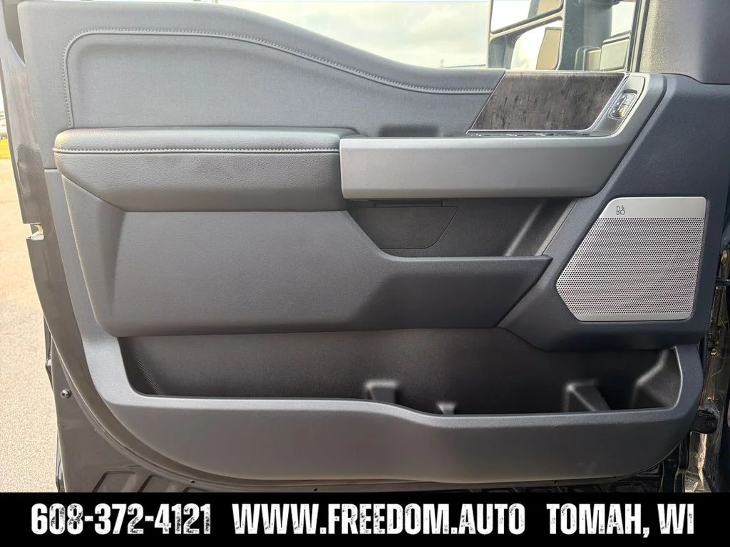 Used 2024 Black Metallic Ford Lariat image 10