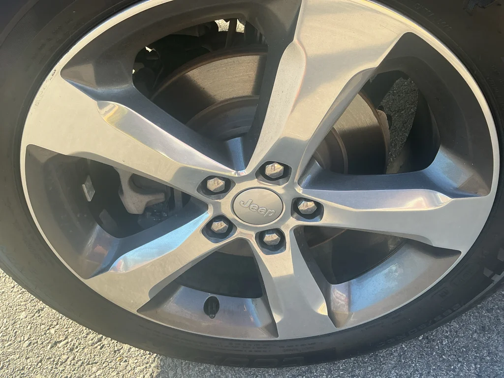 Used 2021 Bright White Clearcoat Jeep Limited image 5