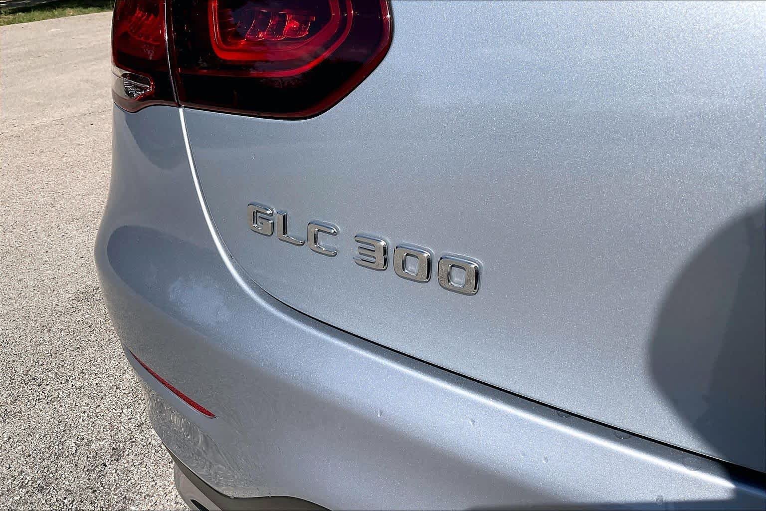 Used 2021 Cirrus Silver Metallic Mercedes-Benz GLC 300 image 10
