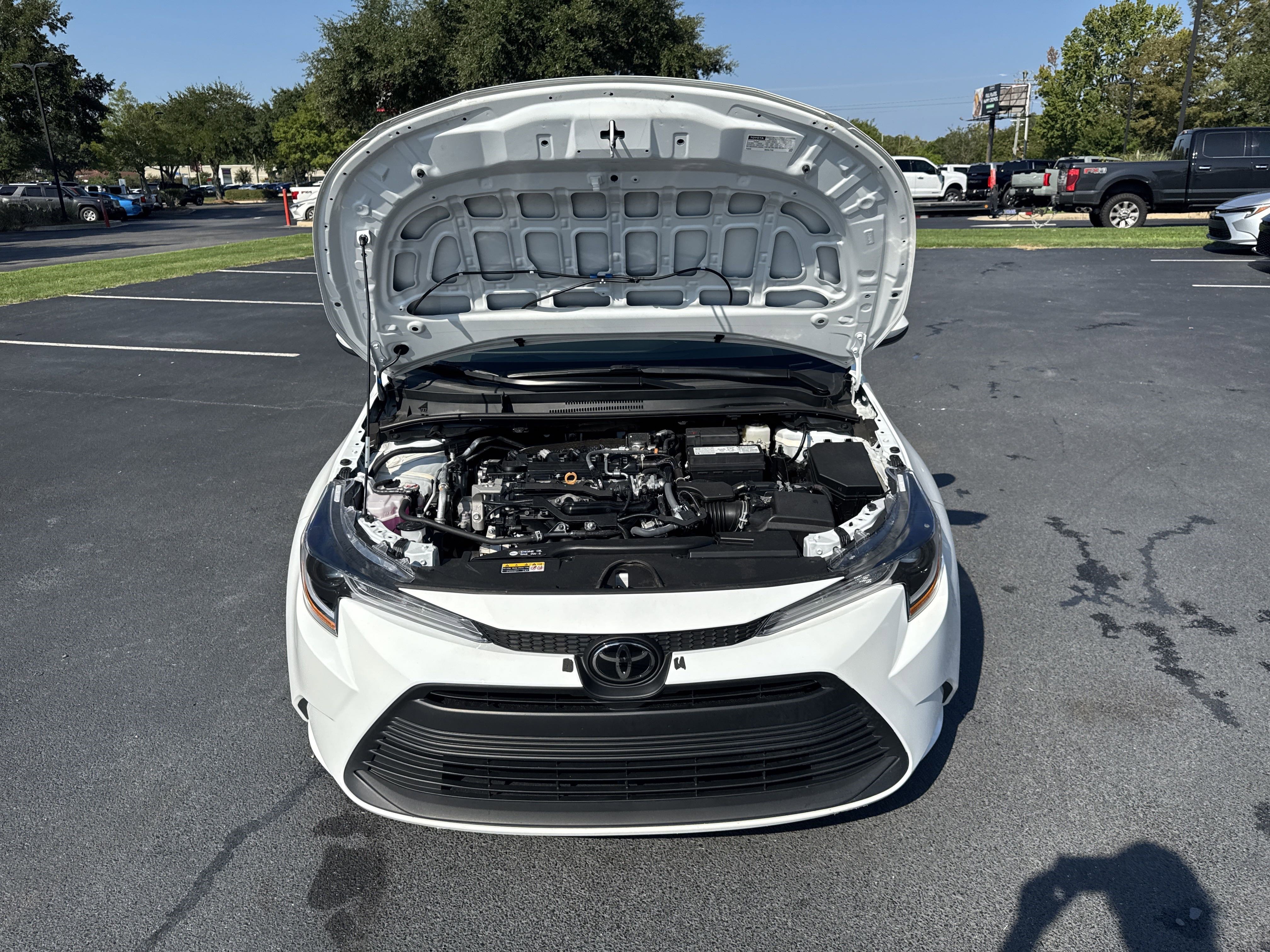 Used 2025  Toyota  image 38