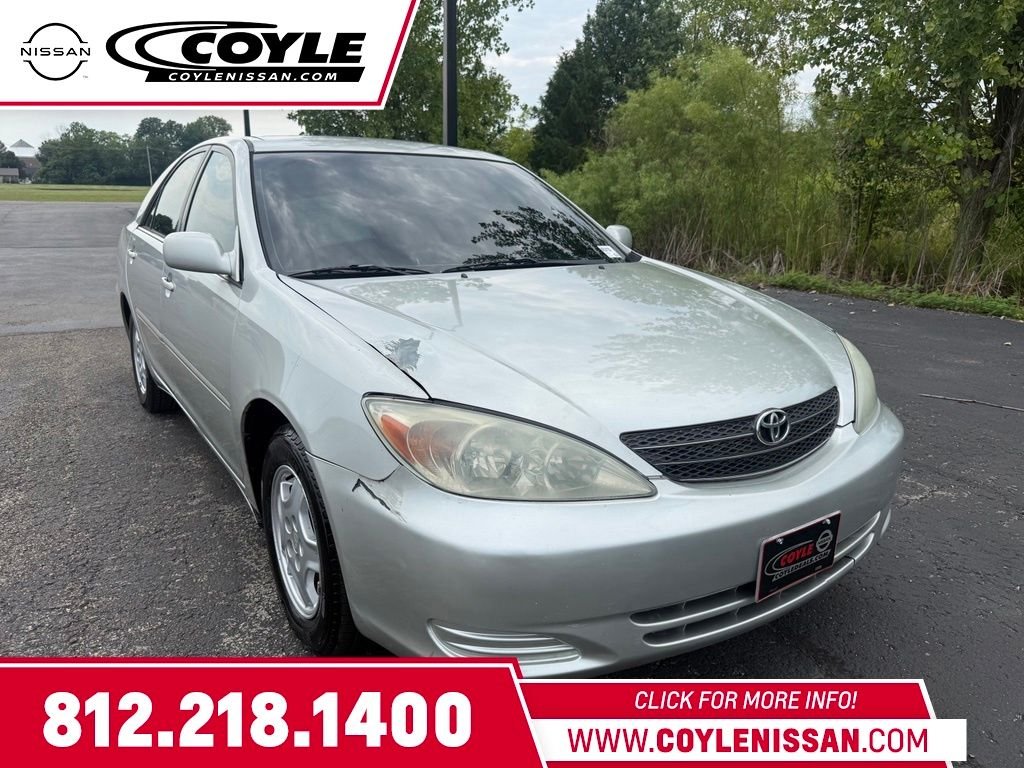 Used 2003 Silver Toyota LE image 1