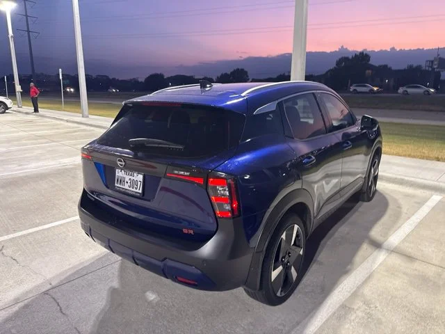 Used 2026 Blue Nissan SR image 5