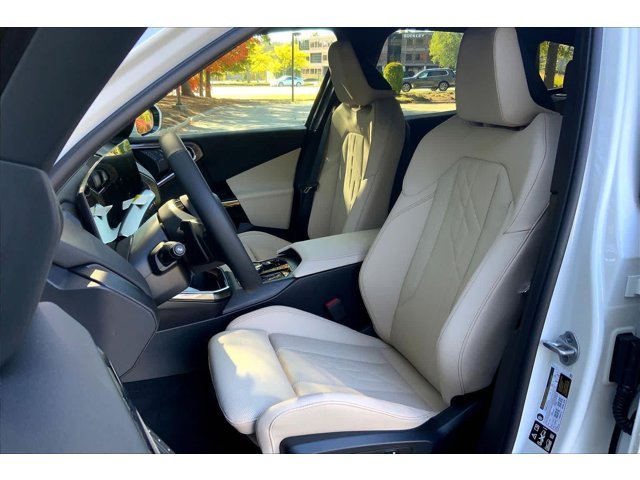 Used 2026 Mineral White Metallic BMW 30 xDrive image 9