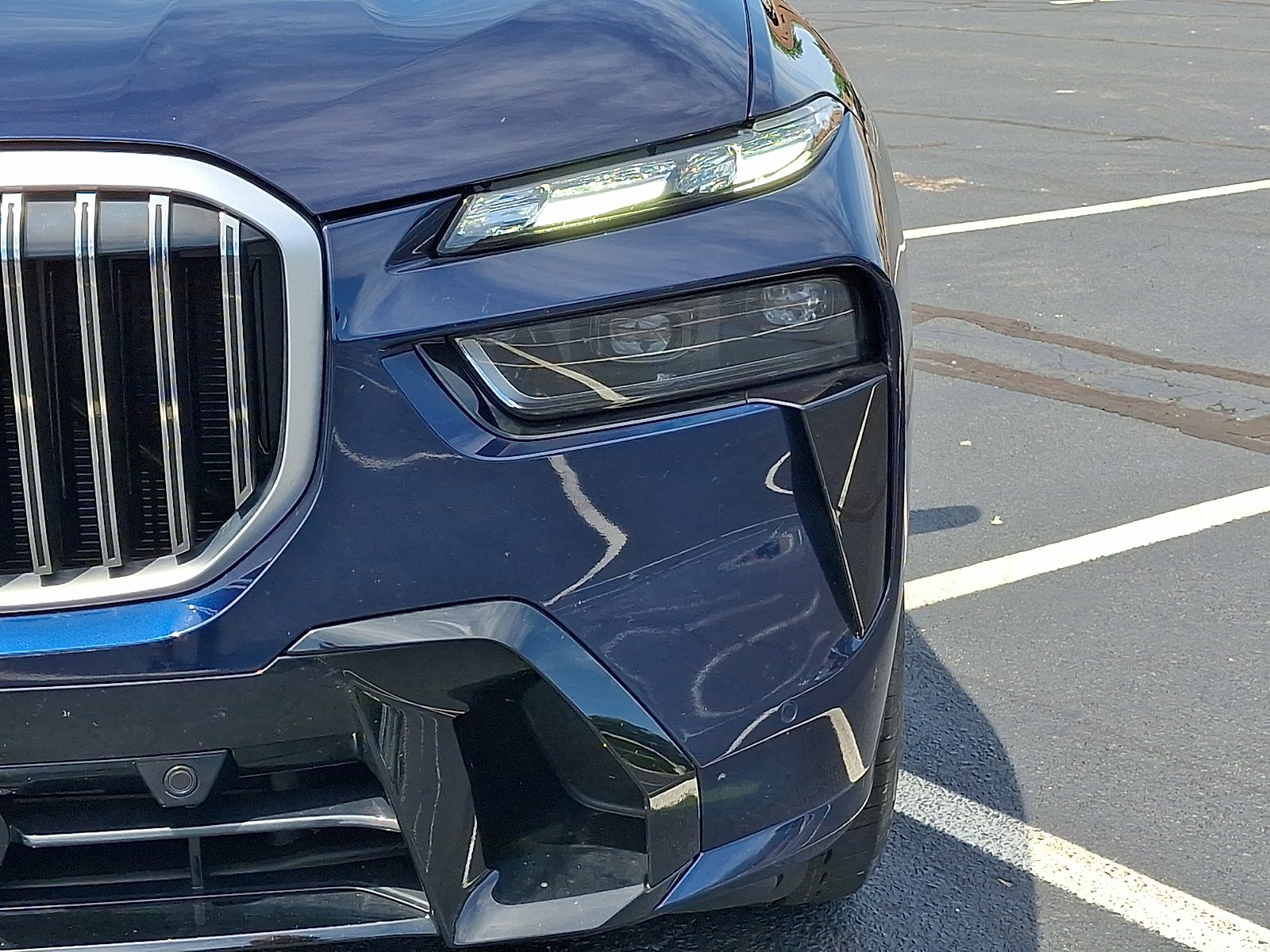 Used 2024 Tanzanite Blue II Metallic - C3Z BMW xDrive40i image 9
