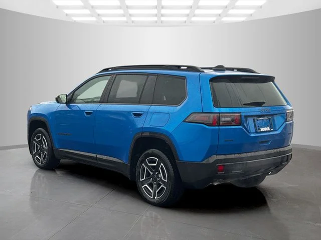 New 2026 Hydro Blue Pearl-Coat Exterior Paint Jeep Limited image 5